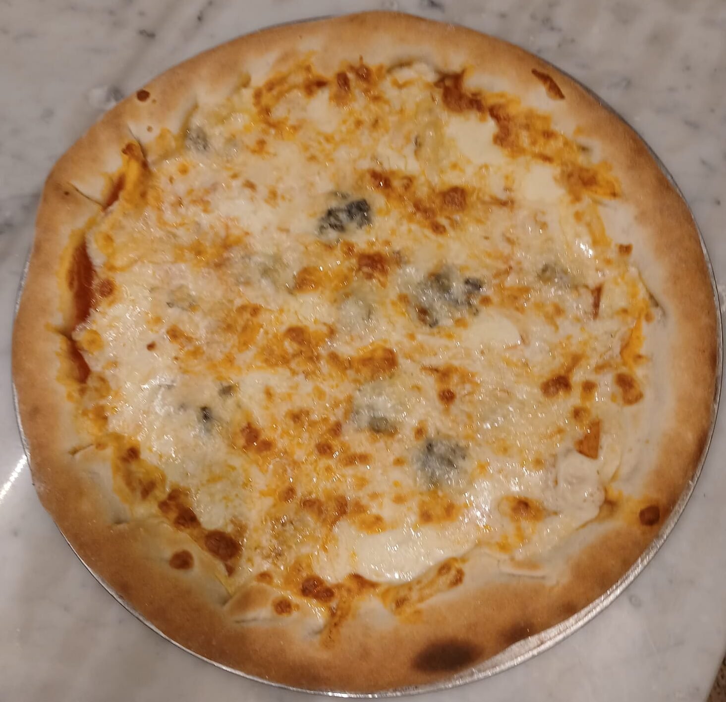 pizza de quatro queijos